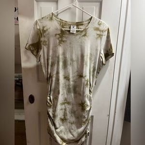 Green and white scrunch dress!!